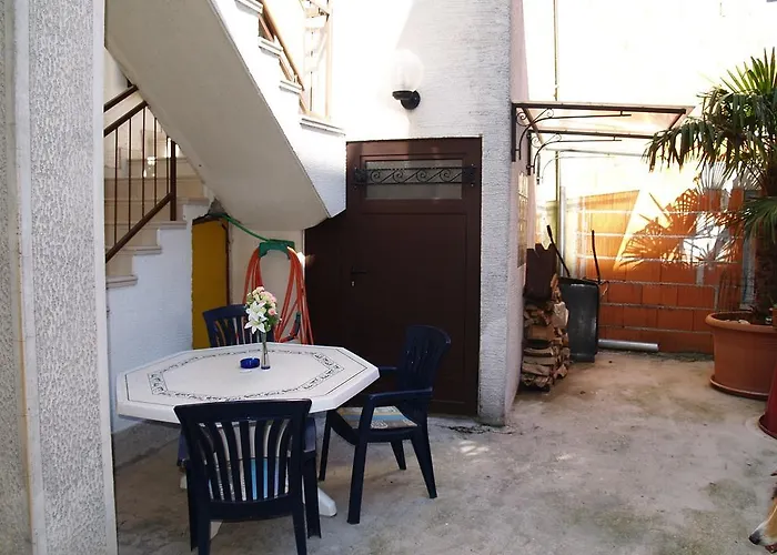 Lägenhet Apartment Nana 1 *